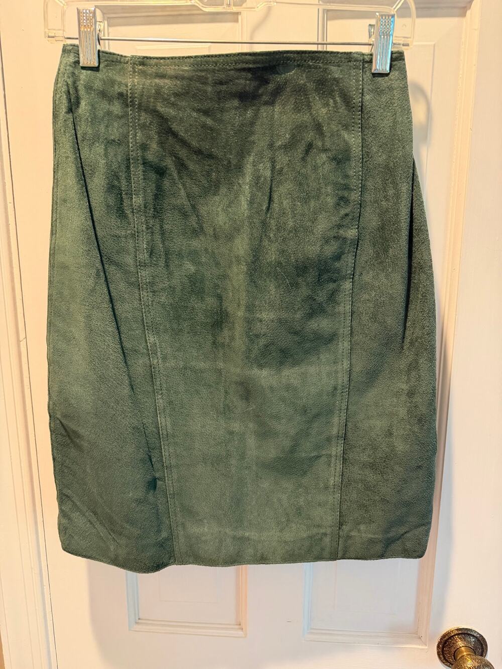 Vintage Boho Chic Brandon Thomas Green Suede Pencil Skirt Size Small 26” Waist